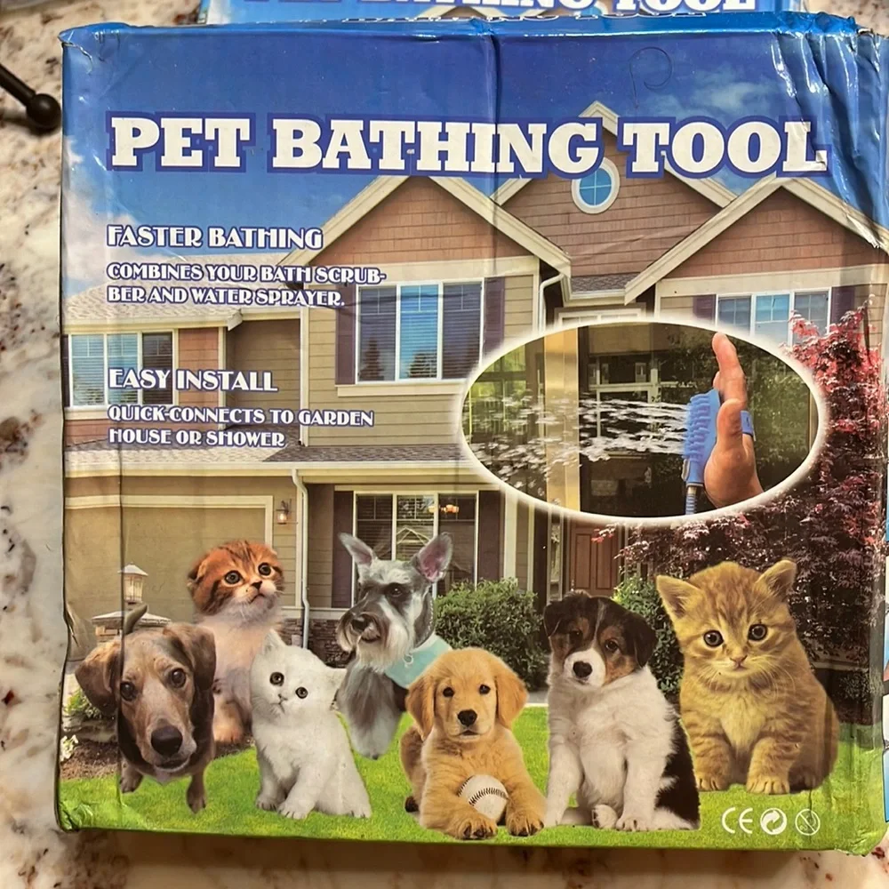 Pet bathing tool for cats and dogs